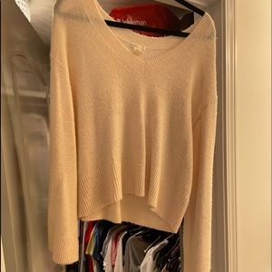 H&M light pink sweater